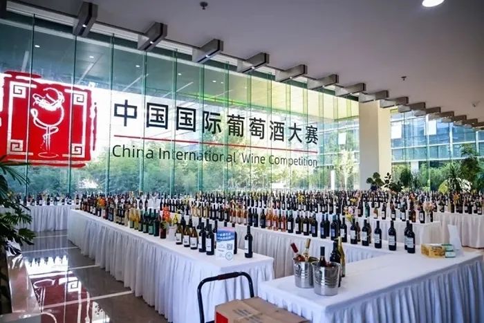 首个采用“中国标准”的葡萄酒赛，与国内葡萄酒标准史