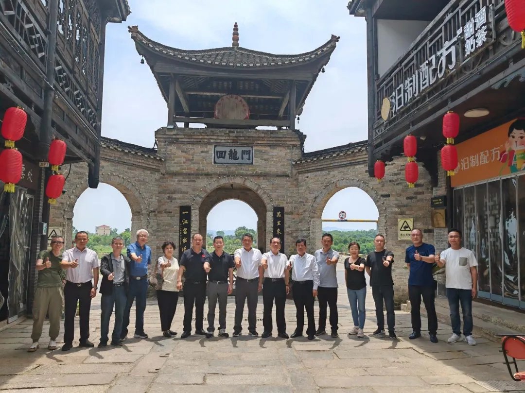 湖南省酒协黄酒果露酒分会专家赴汨罗考察调研长乐甜酒产业